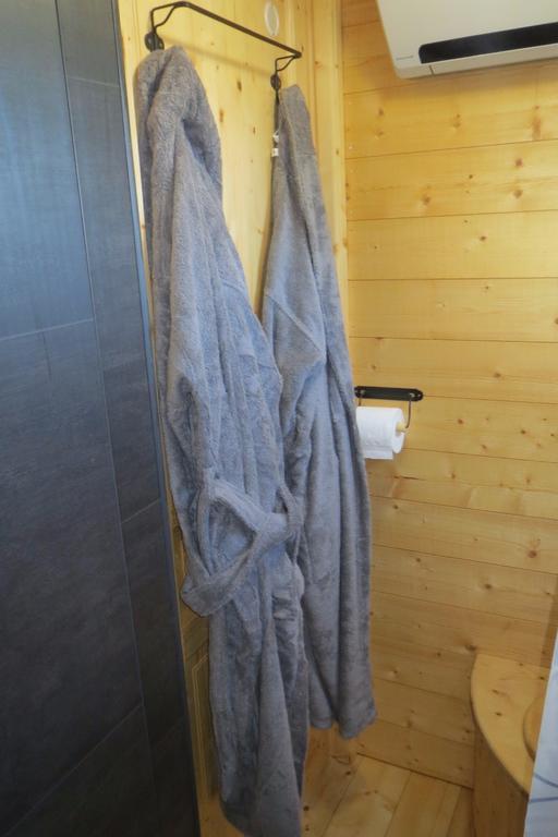 Camping Ferme Des Saules Hotell Bailleul  Rum bild